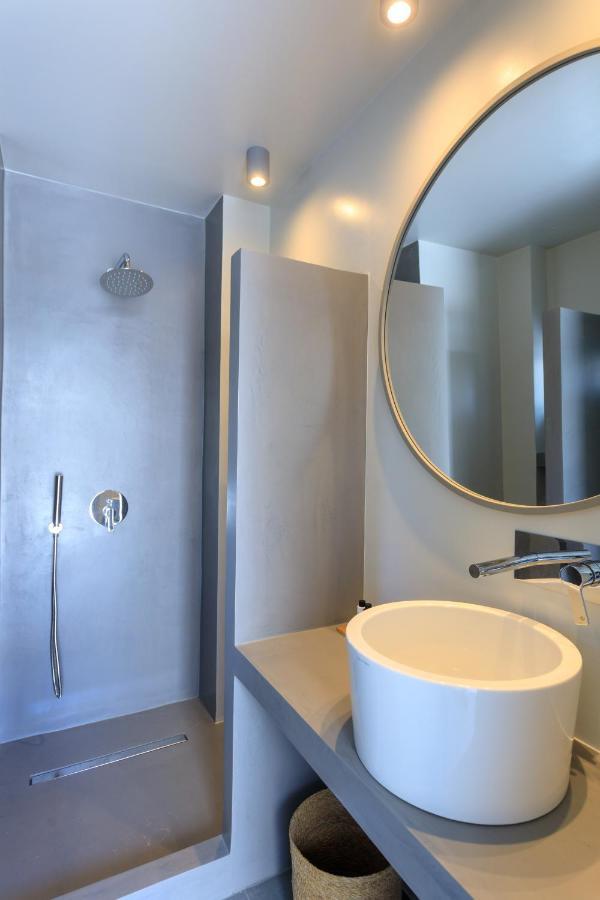 Iliades Luxury Boutique Suites Bací Kültér fotó