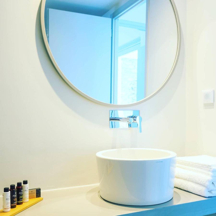 Iliades Luxury Boutique Suites Bací Kültér fotó